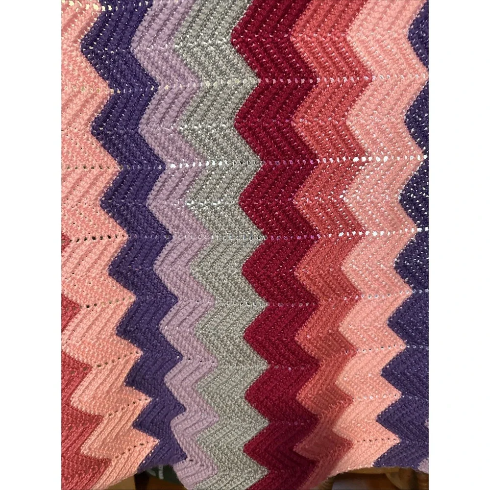 Vintage Retro Zigzag Afghan Throw Blanket Hand Knitted Med. 41X53